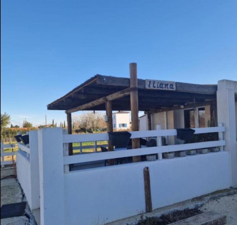 Les Maisons Du Paty Arles Exterior foto